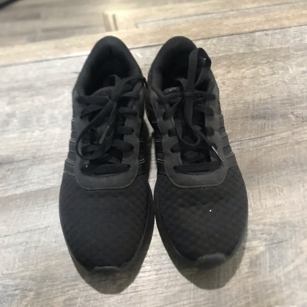 Adidas men’s running shoes size 7